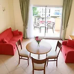 Club Karakas Hotel 2*