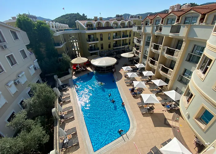 Otel Club Karakas