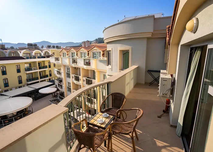 Club Karakas Otel 2*
