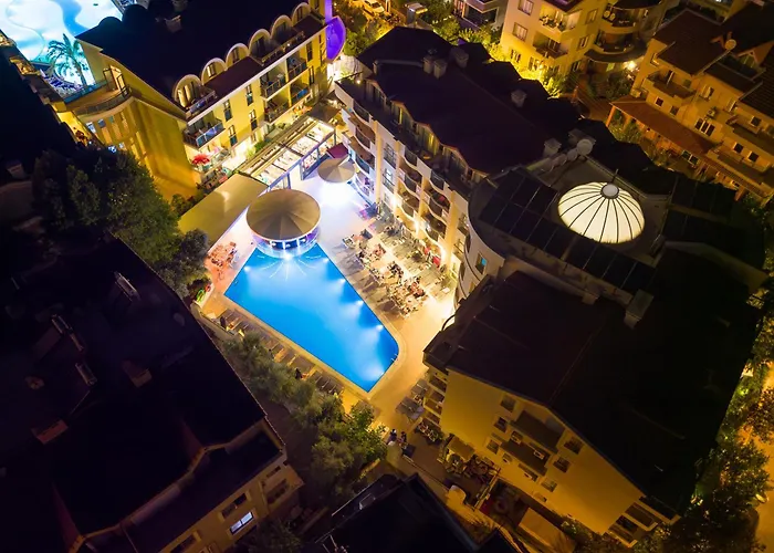 Club Karakas Otel 2*