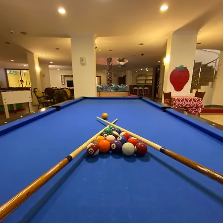 Club Karakas Hotel 4*