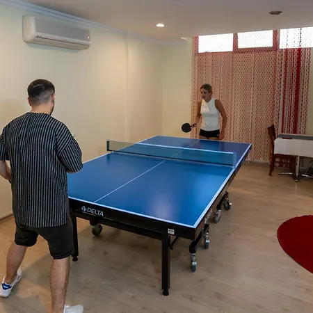 Club Karakas Hotel 4*