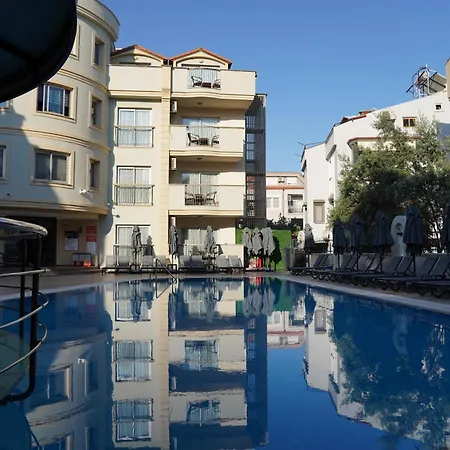 Hotel Club Karakas 3*