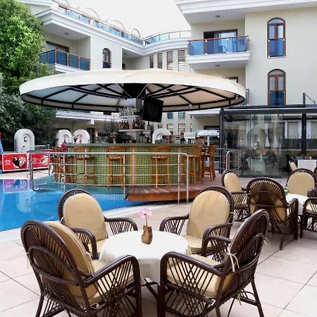 Club Karakas 2*