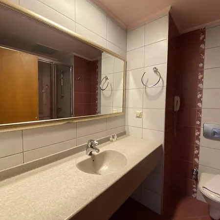 Club Karakas Hotel 2*